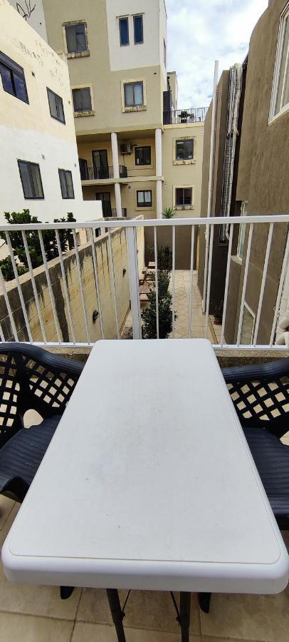 Villa Arjuza - Private Self Catering Bedrooms With Bathroom Is-Swieqi Dış mekan fotoğraf