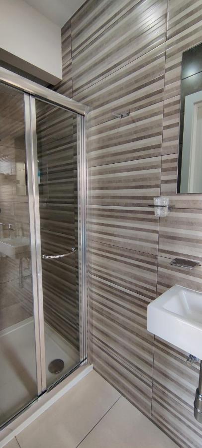 Villa Arjuza - Private Self Catering Bedrooms With Bathroom Is-Swieqi Dış mekan fotoğraf